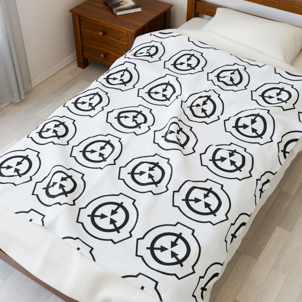 SCP Foundation Logo Velveteen Plush Blanket – Black & White Patterned Throw